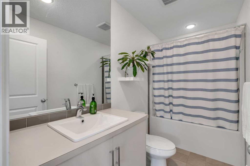 Single Family House for Sale in  Silverado Skies Common SW Silverado Calgary 