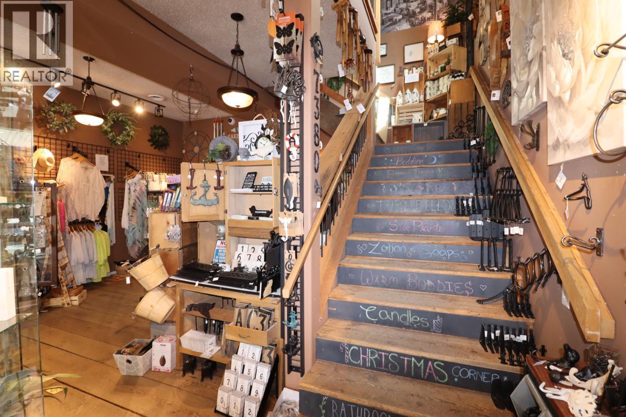 337 MARKET Avenue — photo 14