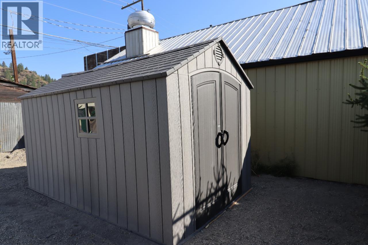 337 MARKET Avenue — photo 20