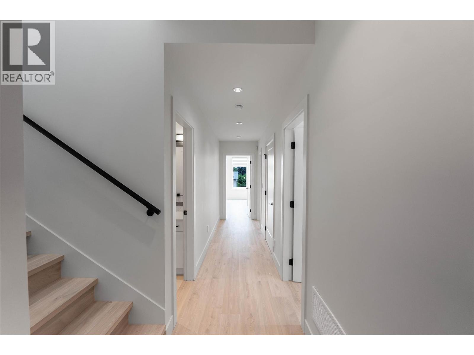 2 840 Grenfell Ave Avenue, Kelowna