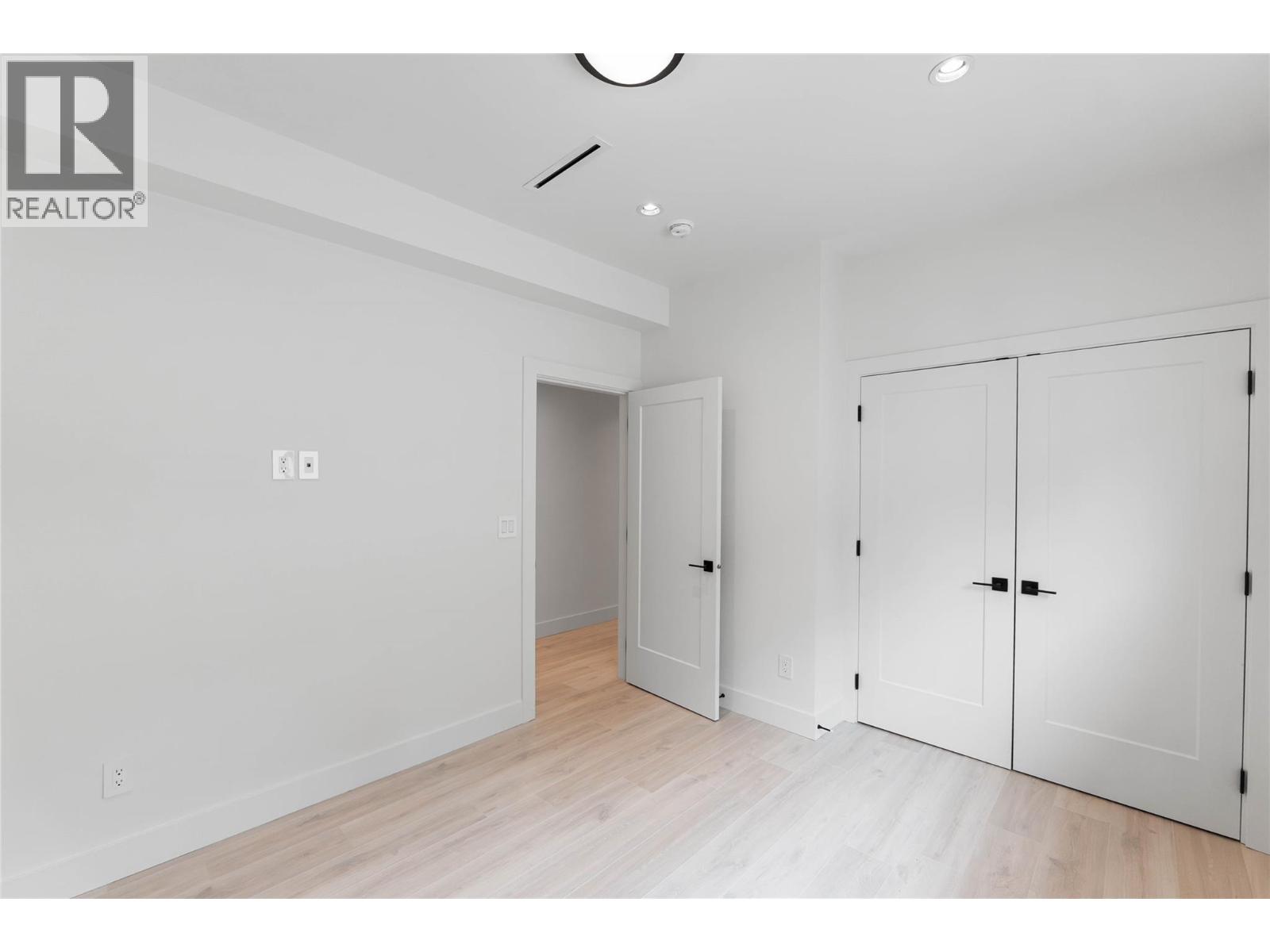 2 840 Grenfell Ave Avenue, Kelowna