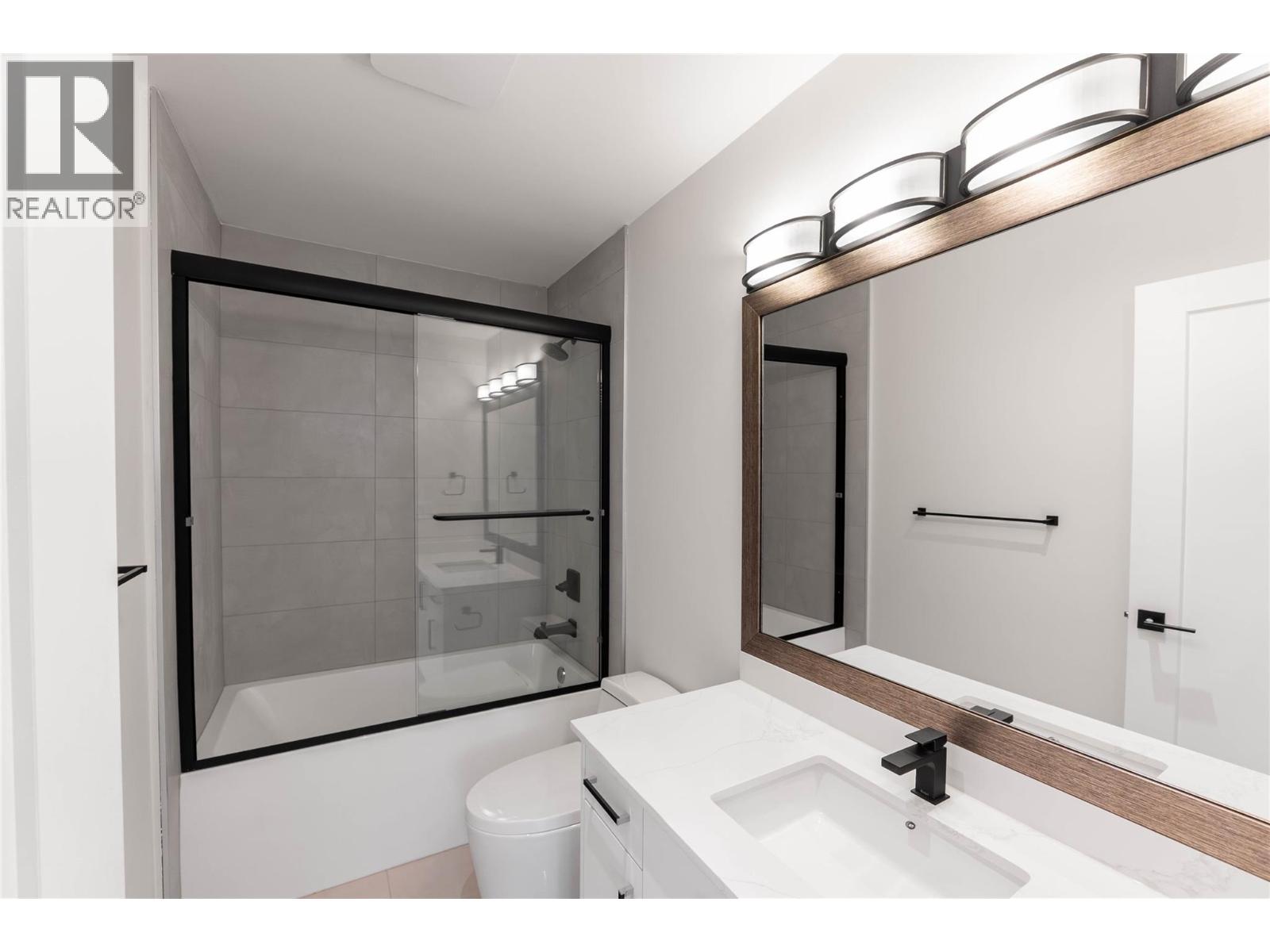 2 840 Grenfell Ave Avenue, Kelowna