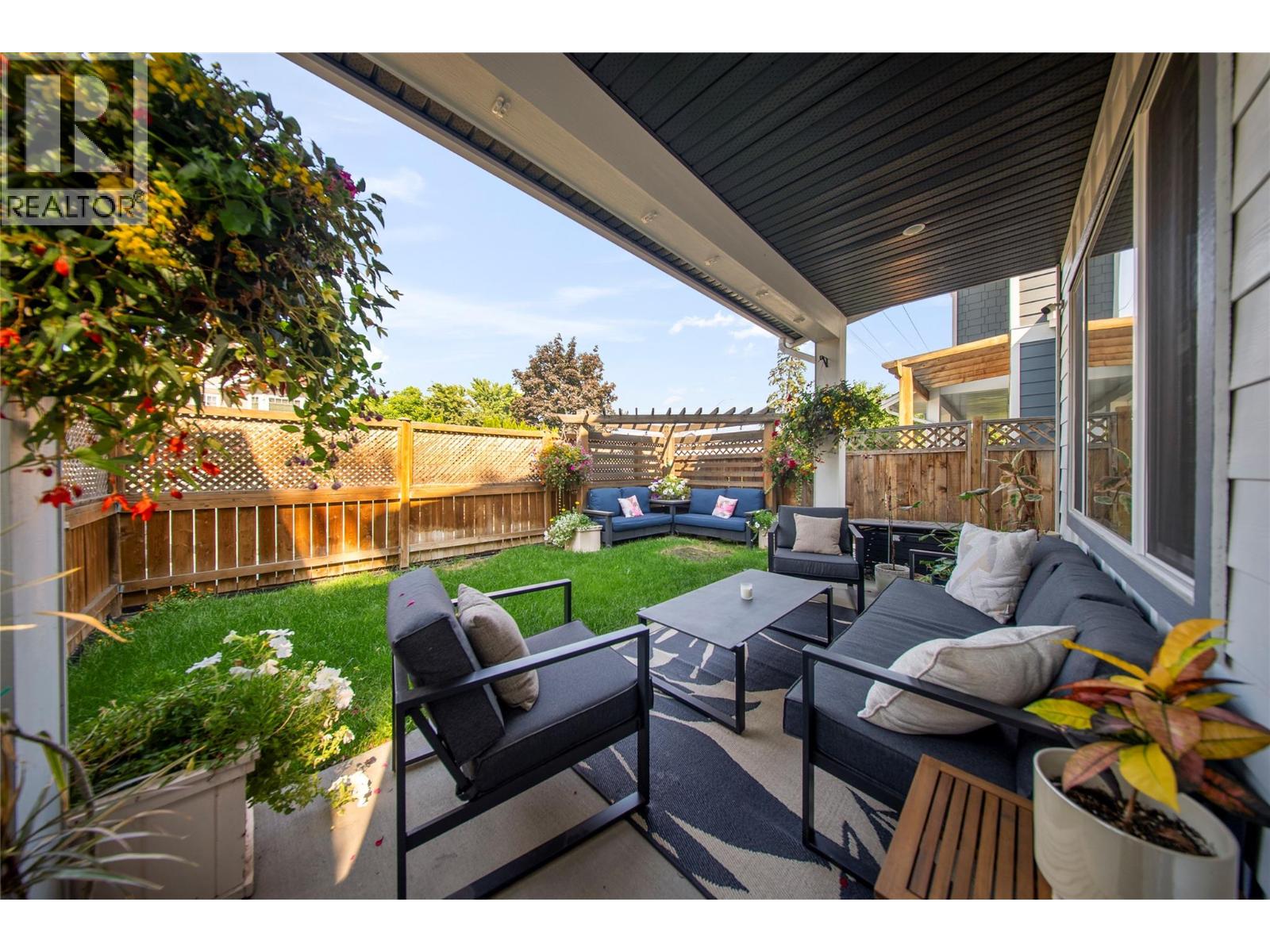  727 Cadder Avenue, Kelowna