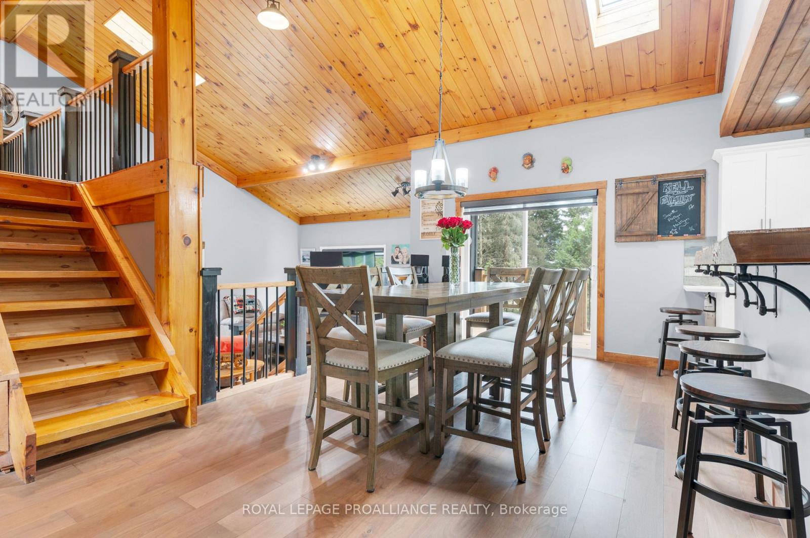 138 HOLLISTER ROAD - 2