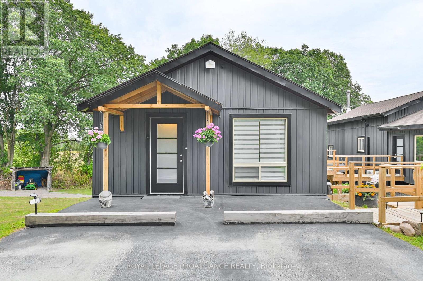 138 HOLLISTER ROAD - 29