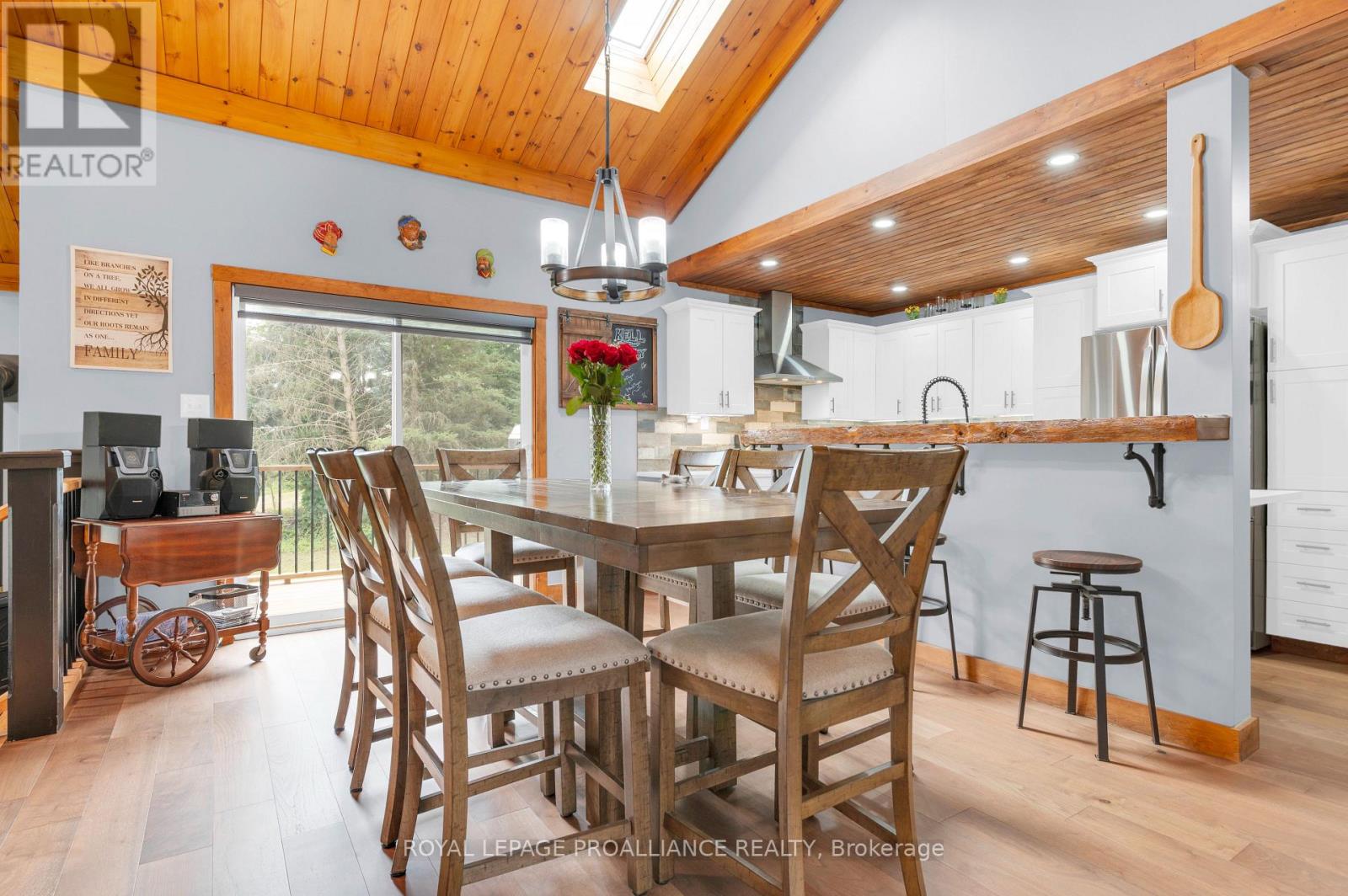 138 HOLLISTER ROAD - 3