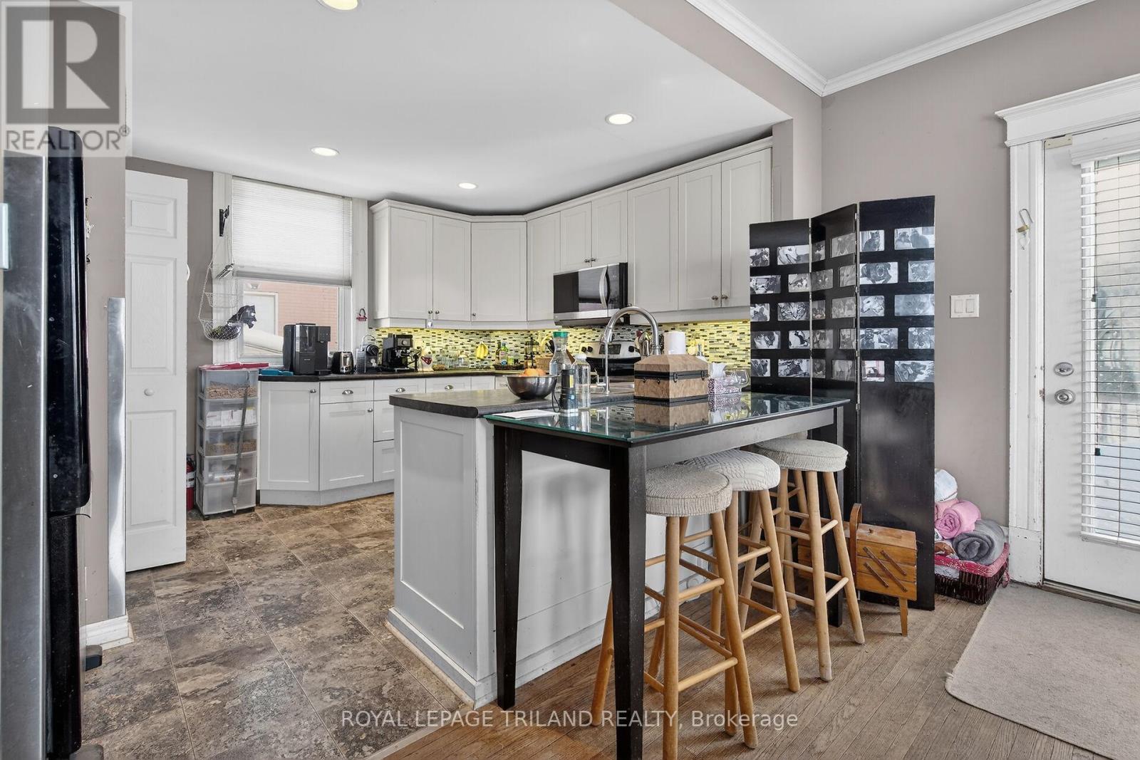54 ELYSIAN STREET - 7