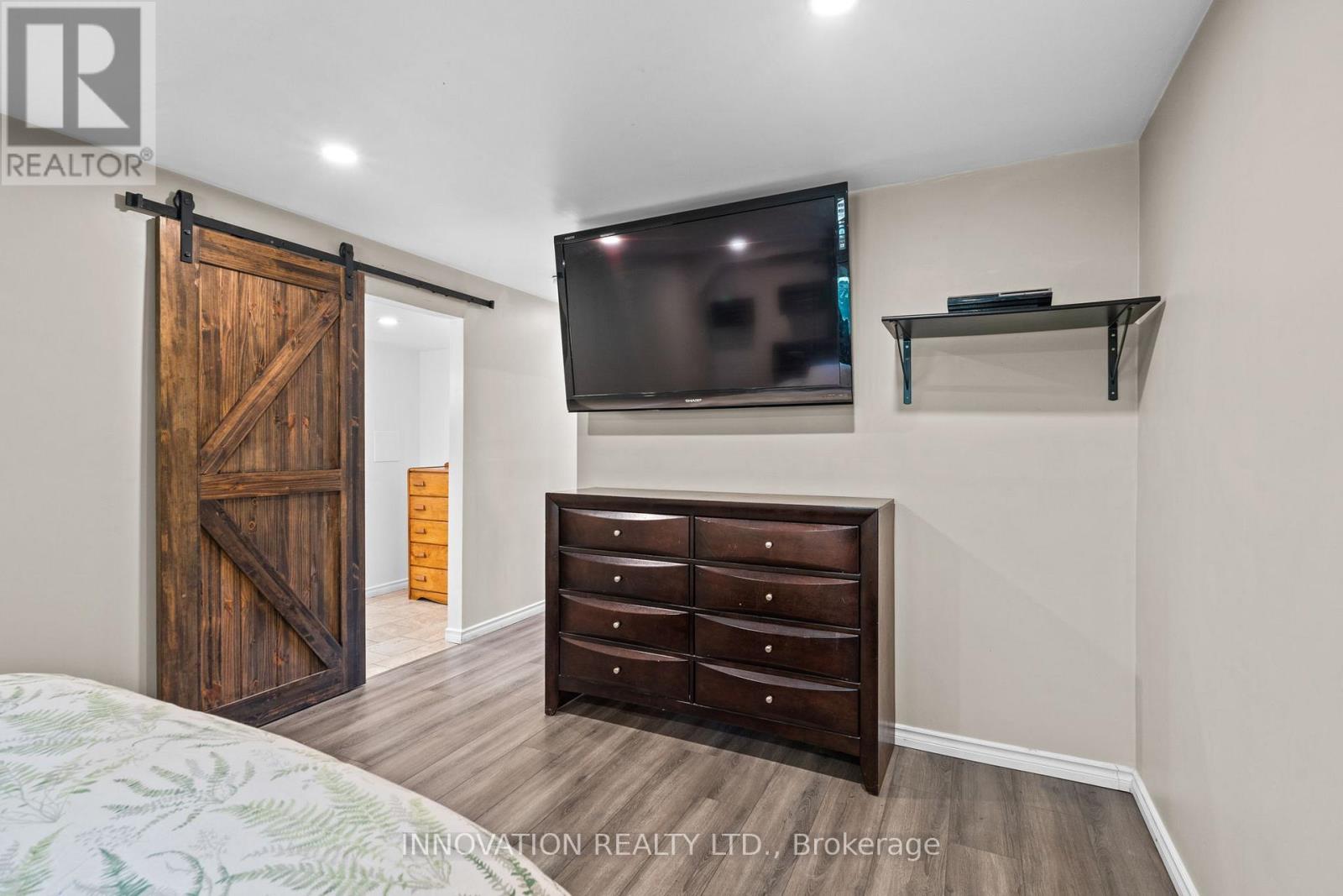 845 PINERY ROAD - 27