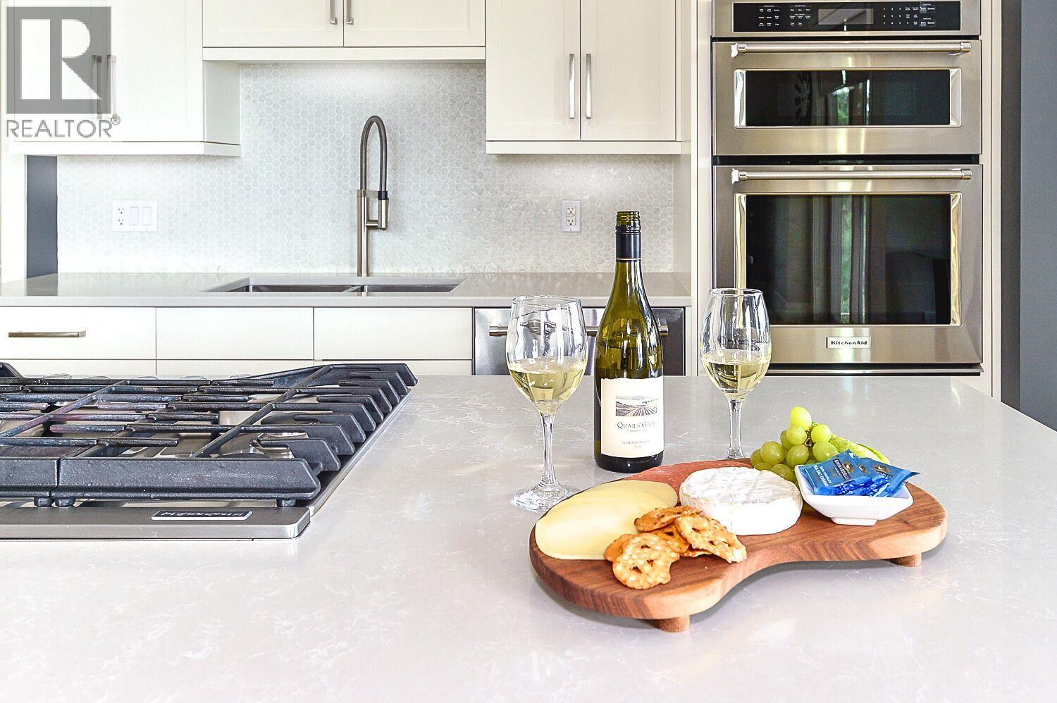 1 6267 Sundstrom Court, Peachland