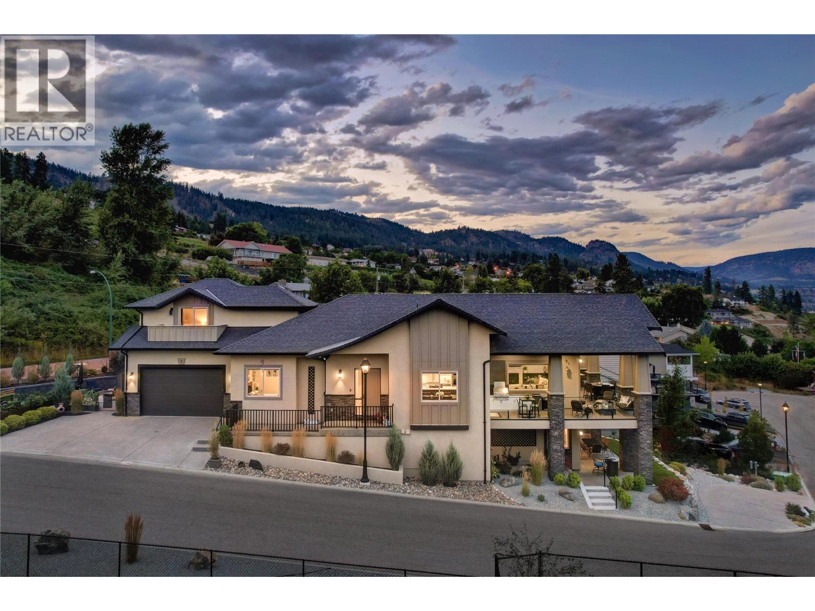 1 6267 Sundstrom Court, Peachland