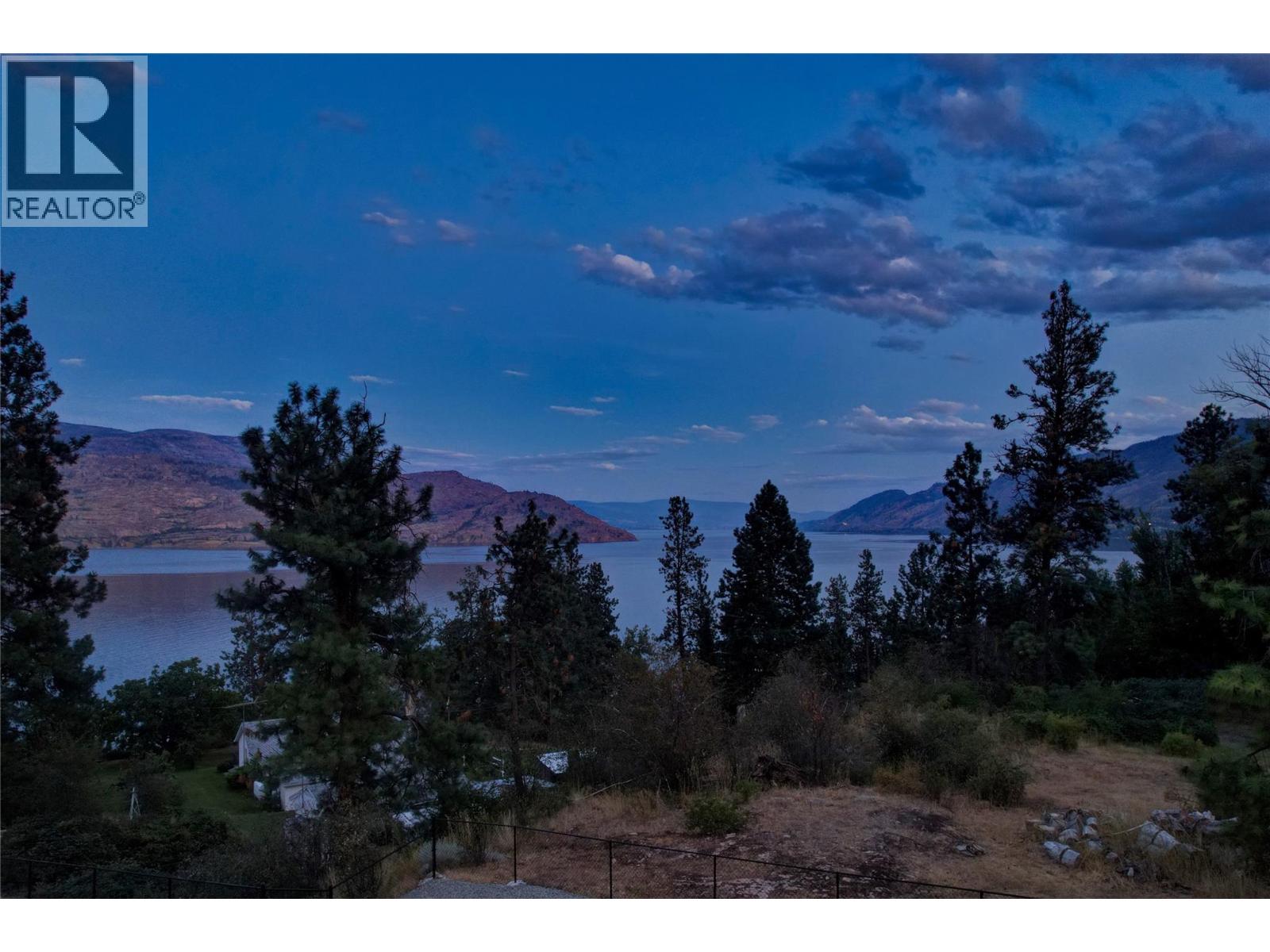 1 6267 Sundstrom Court, Peachland