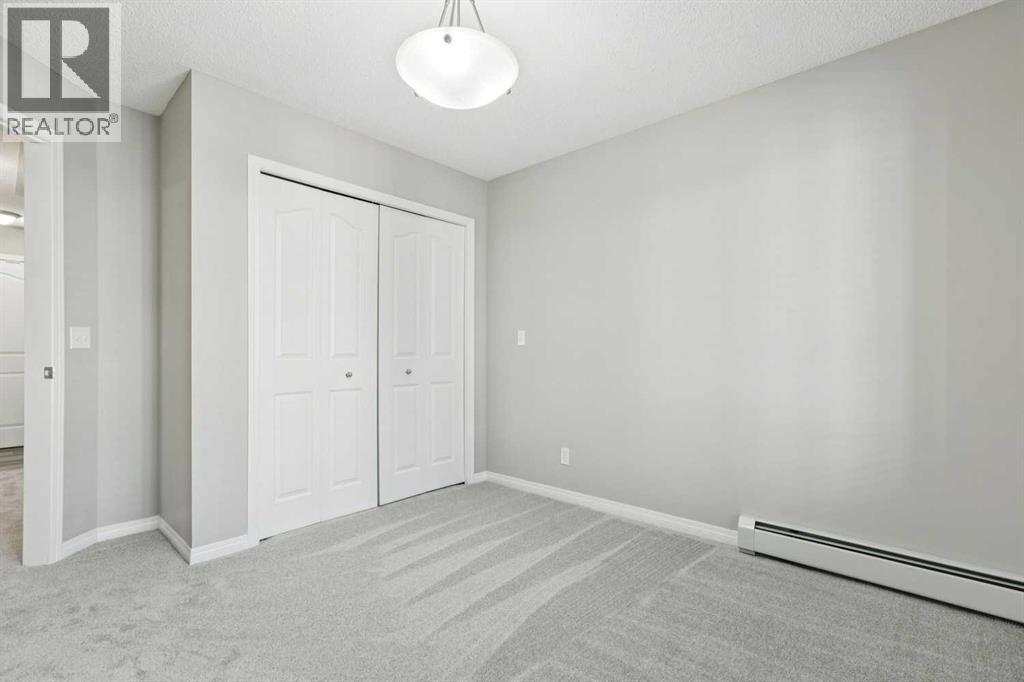 Single Family House for Sale in   Rocky Vista Park NW Rocky Ridge Calgary 