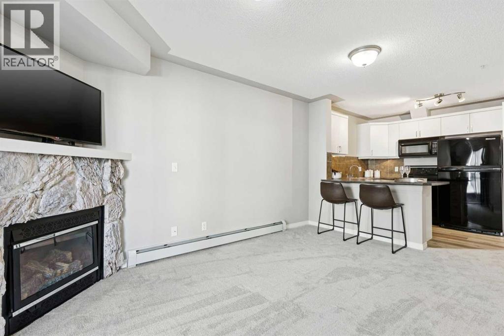 Single Family House for Sale in   Rocky Vista Park NW Rocky Ridge Calgary 