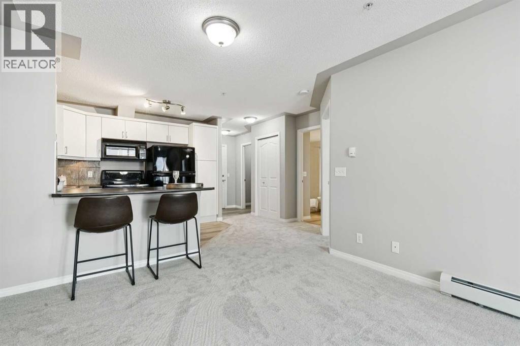 Single Family House for Sale in   Rocky Vista Park NW Rocky Ridge Calgary 