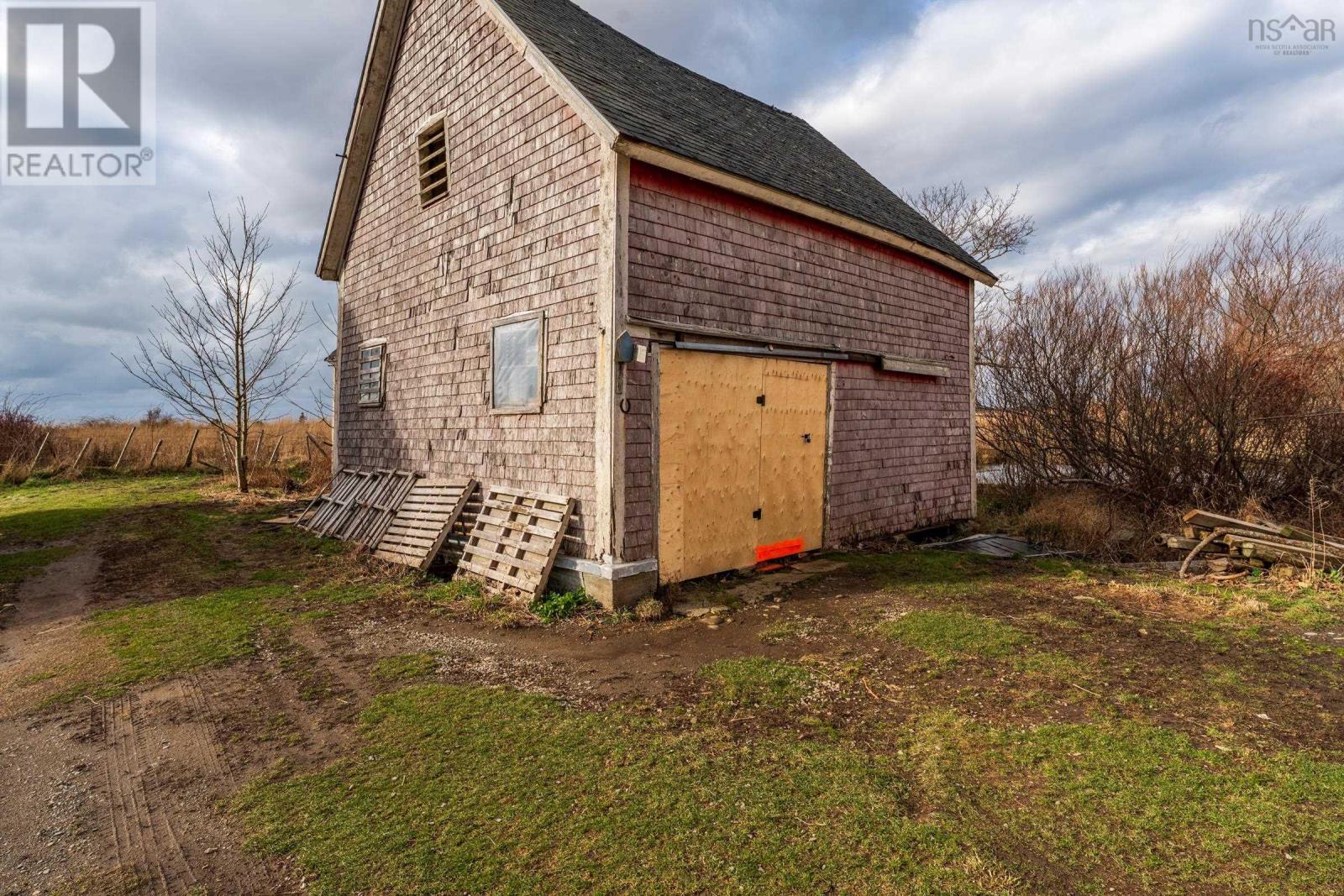 Property 43 of 44 of 1245 Highway 1