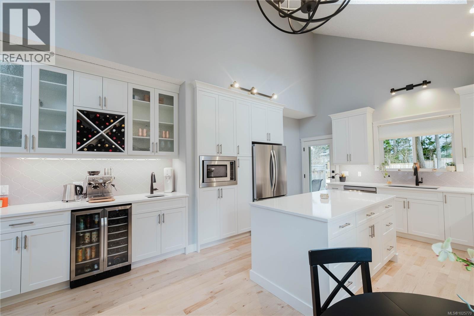 1595 Simon Pl, Cowichan Bay