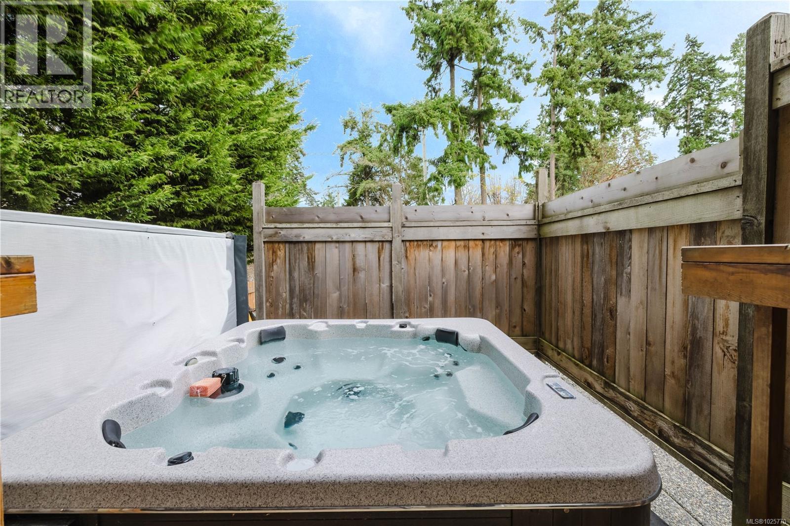 1595 Simon Pl, Cowichan Bay