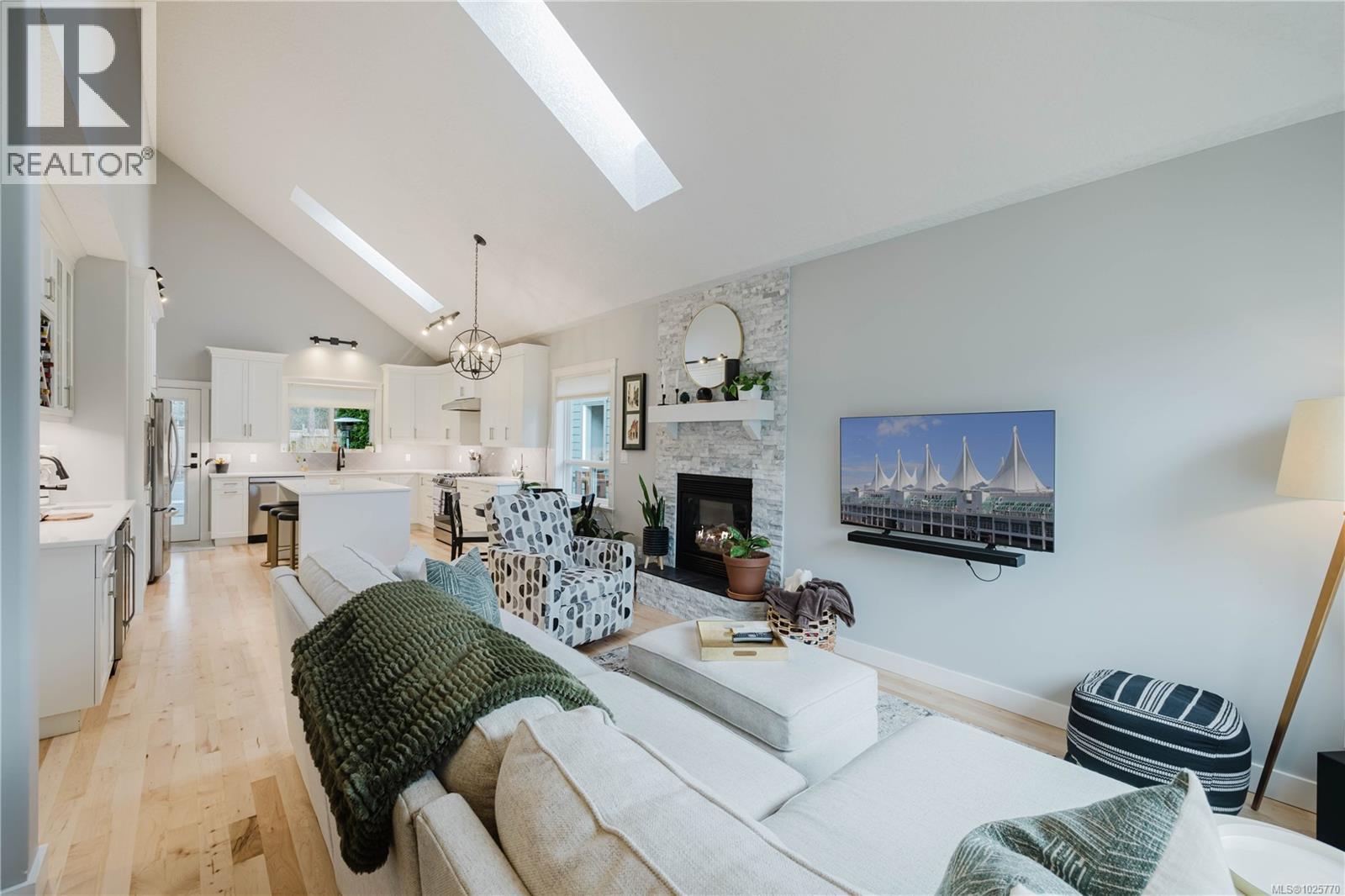 1595 Simon Pl, Cowichan Bay