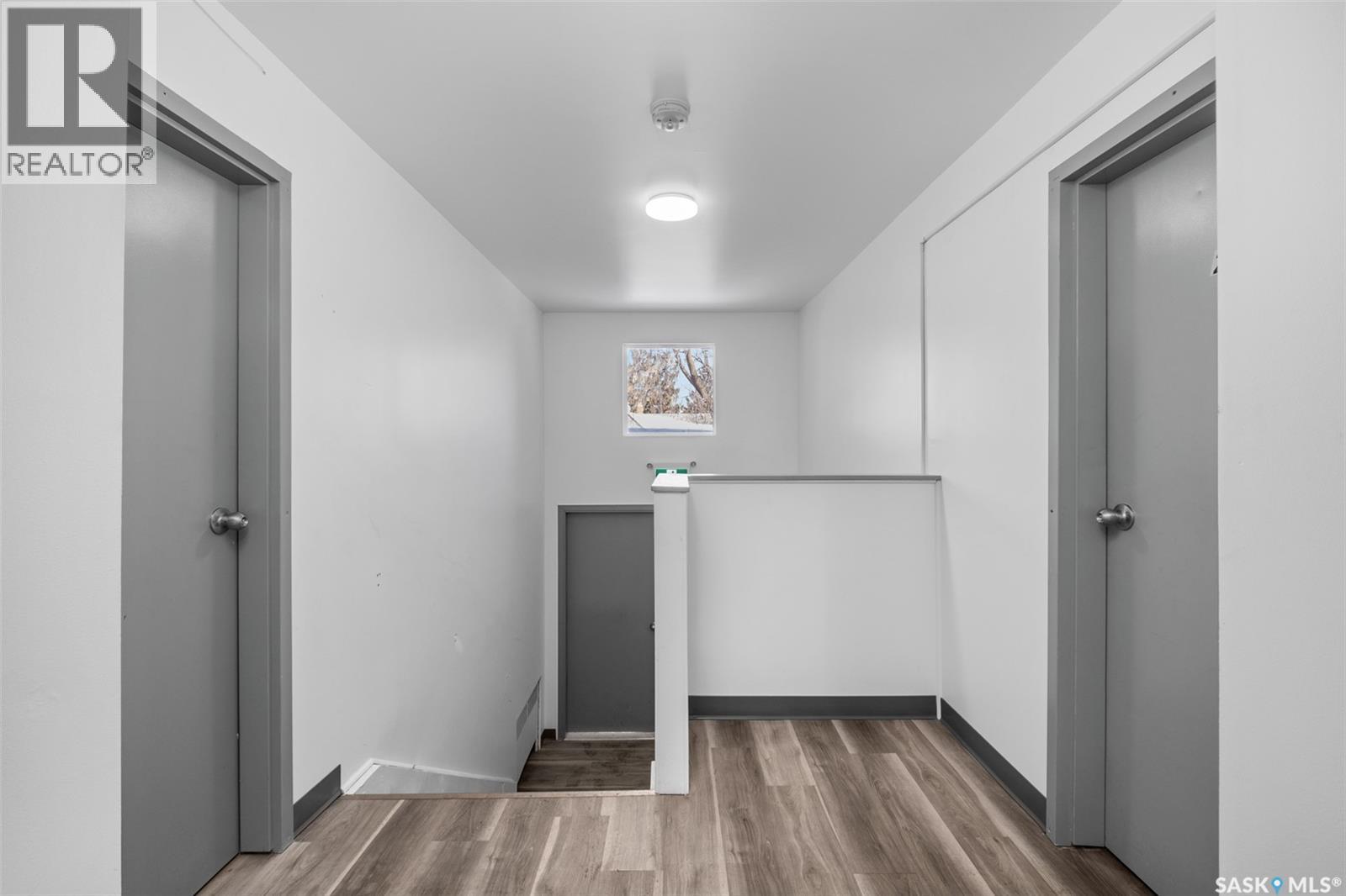 419 9TH STREET E - 3