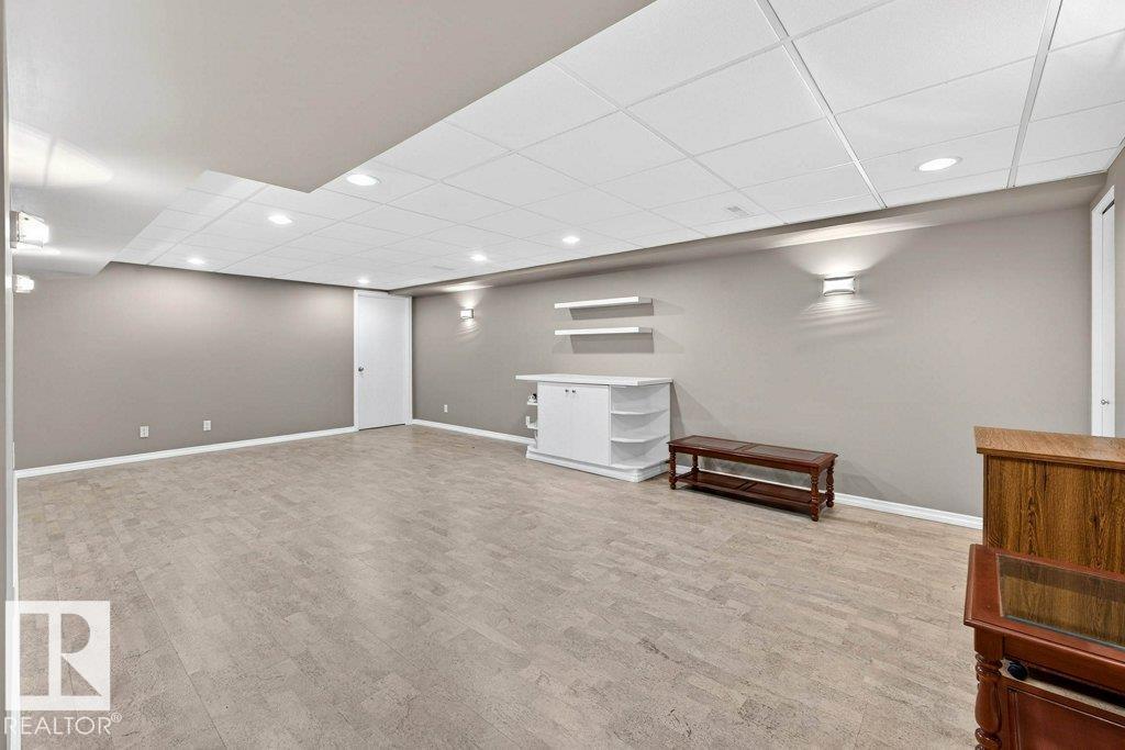 #12 500 LESSARD DR NW, Edmonton