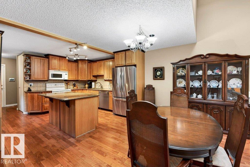 #12 500 LESSARD DR NW, Edmonton