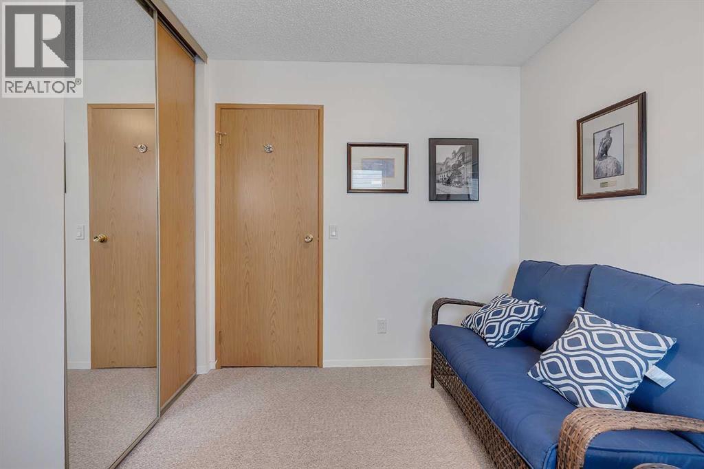 Single Family House Bi-level for Sale in  Rivercrest Close SE Riverbend Calgary 