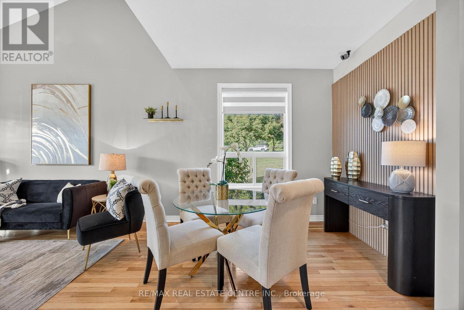 37 WOODLAND DRIVE - 12