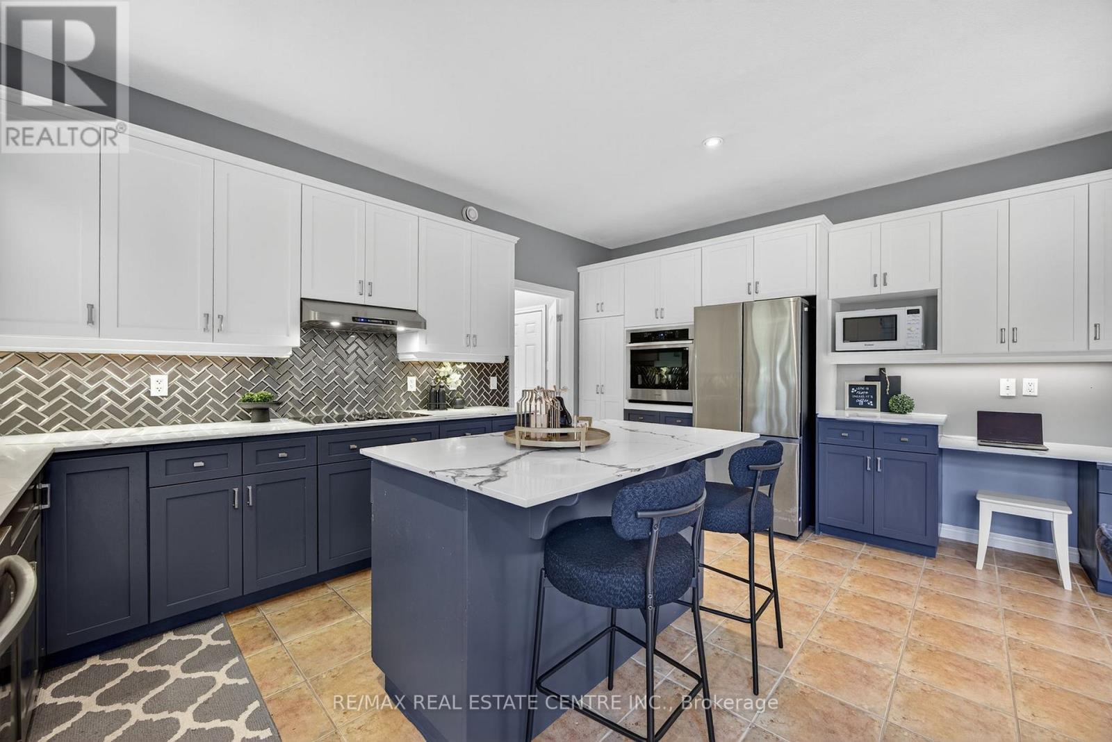 37 WOODLAND DRIVE - 21