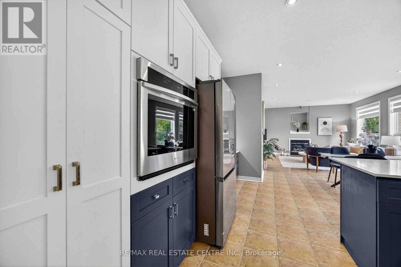 37 WOODLAND DRIVE - 23