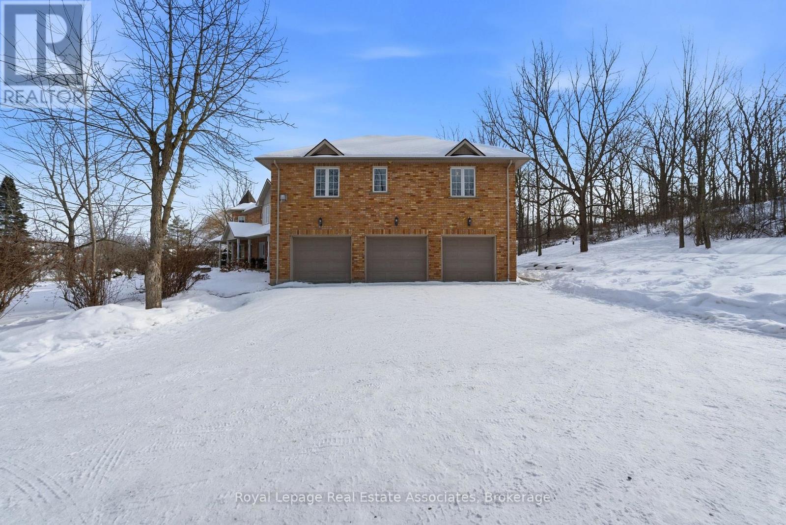 86 RIDGE ROAD E - 5