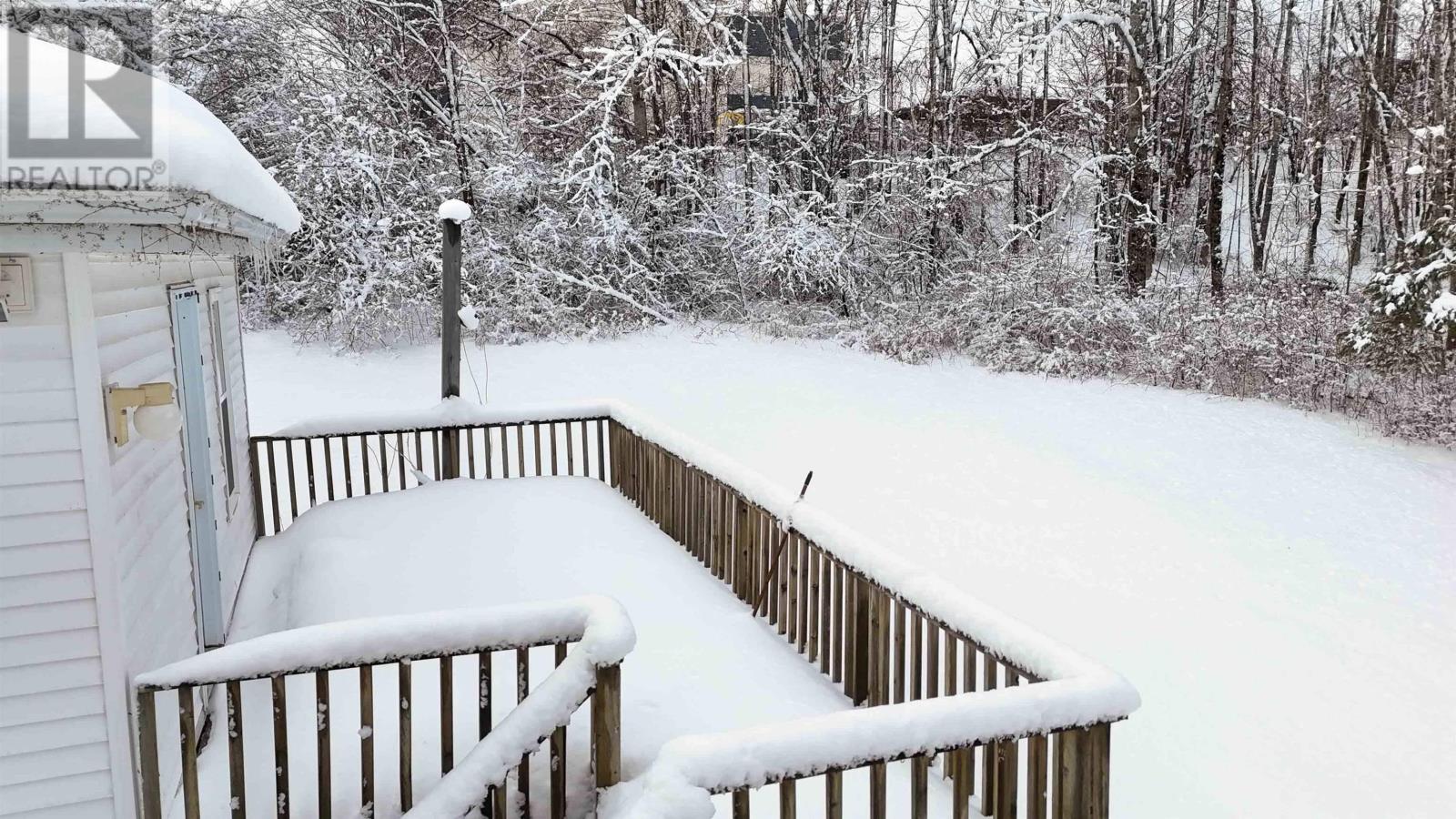 Property 21 of 24 of 10 West Caledonia Road