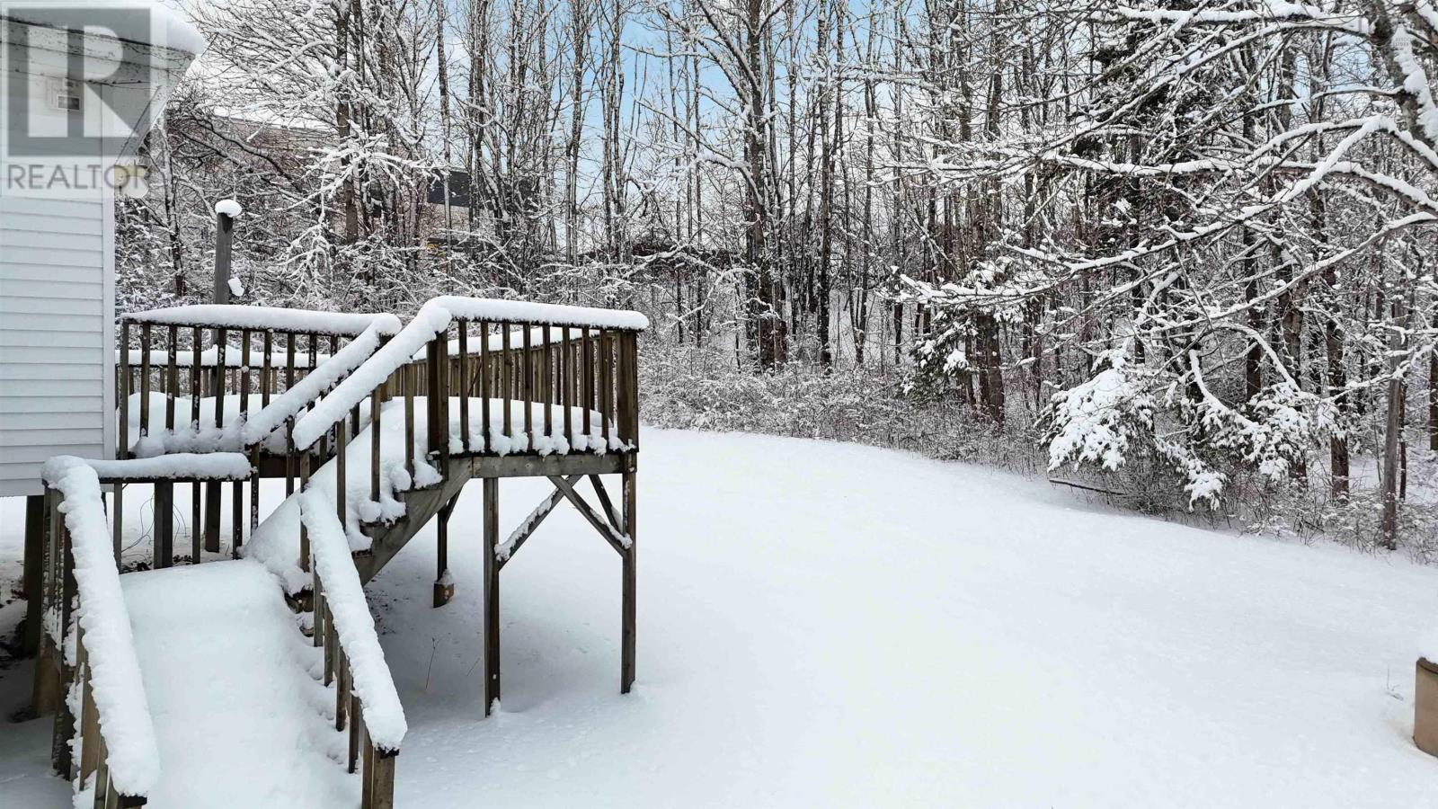 Property 22 of 24 of 10 West Caledonia Road