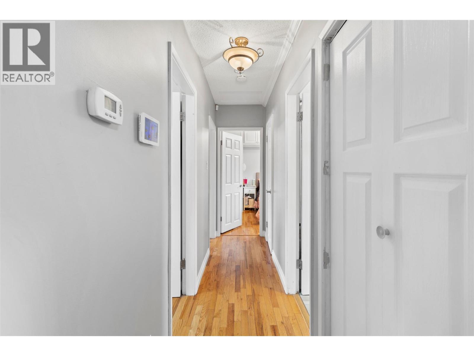 1886 VALLEYVIEW Drive, Kamloops