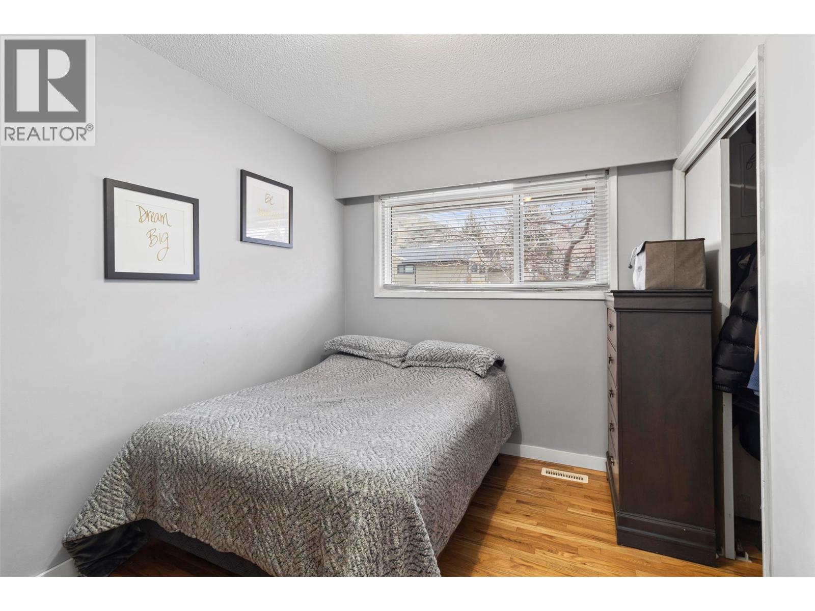 1886 VALLEYVIEW Drive, Kamloops