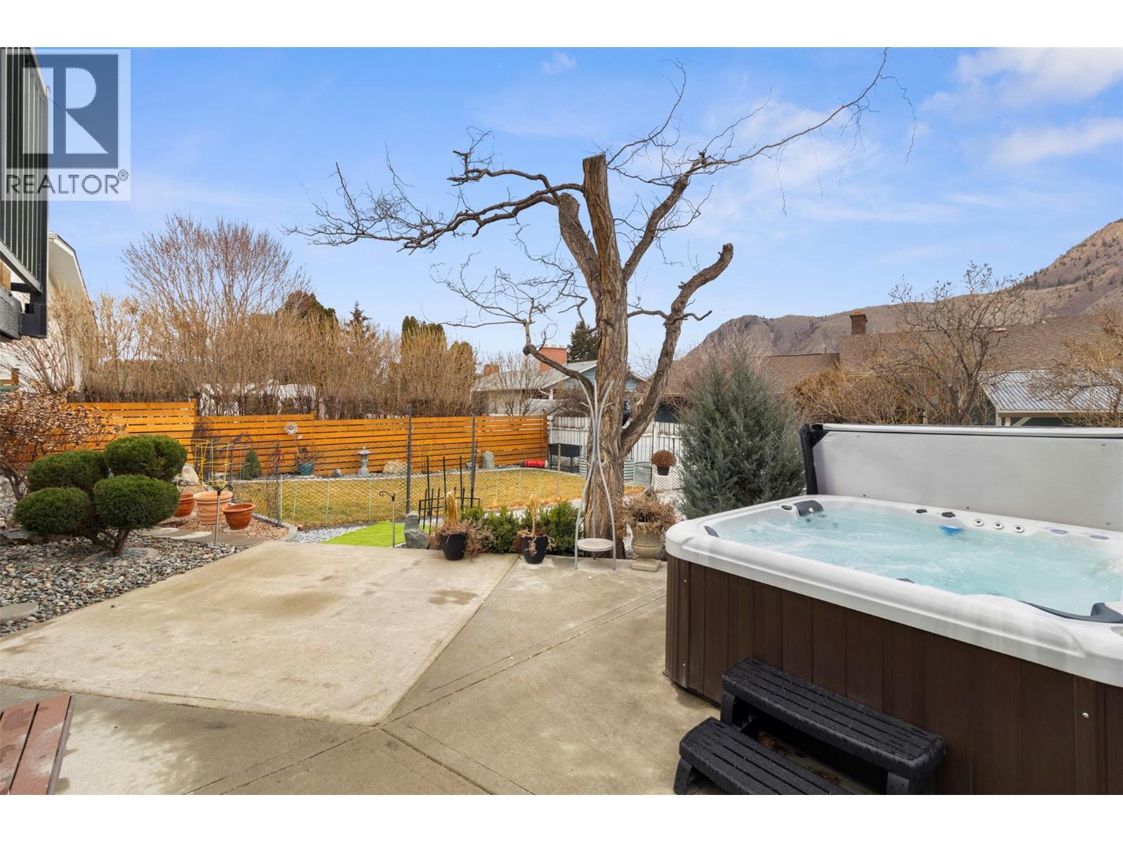 1886 VALLEYVIEW Drive, Kamloops