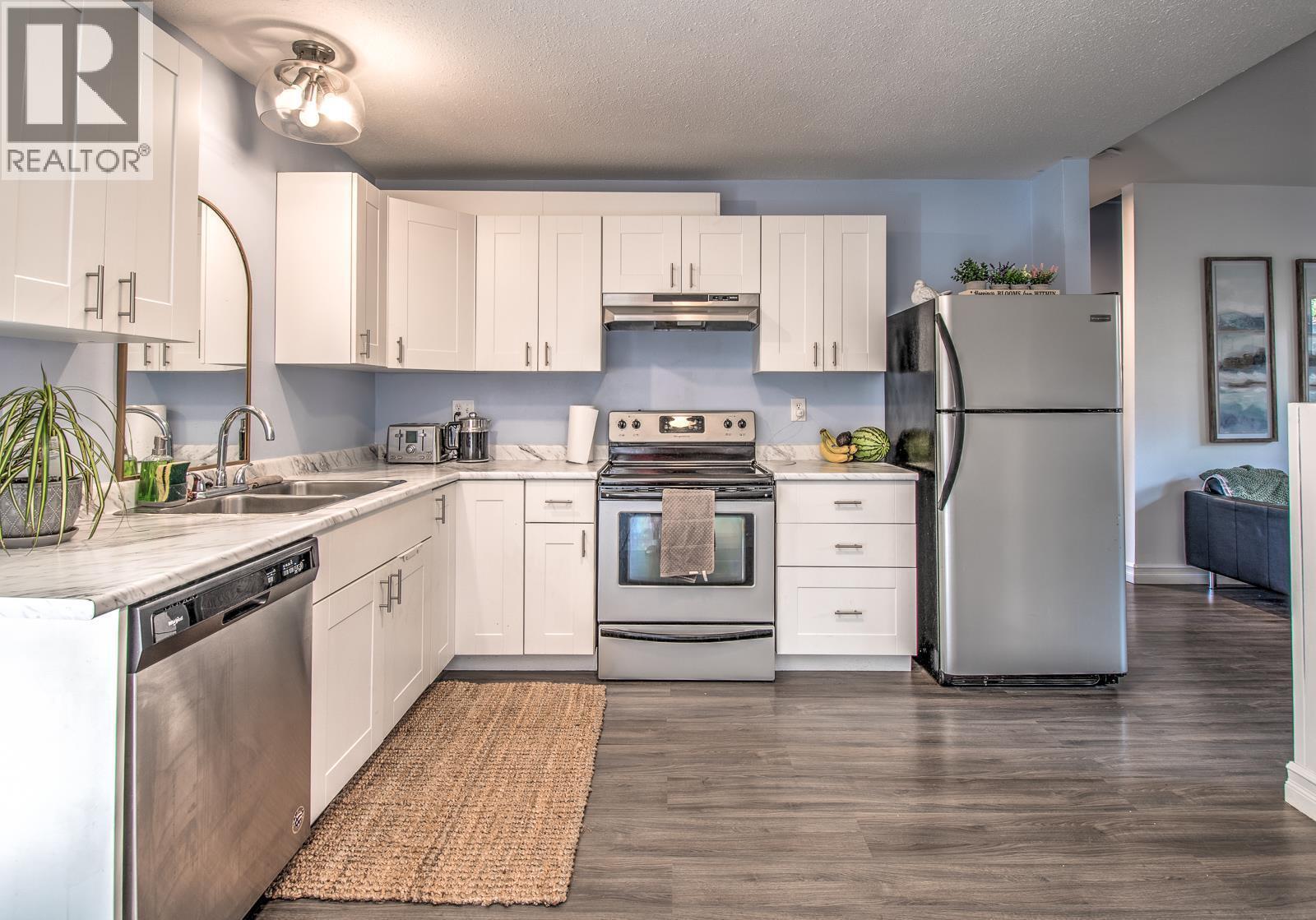 1885 Grandview Avenue, Lumby