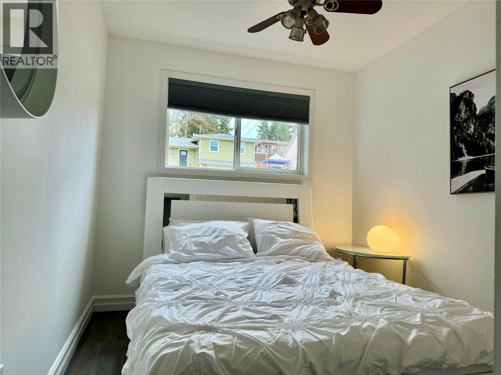 1885 Grandview Avenue, Lumby