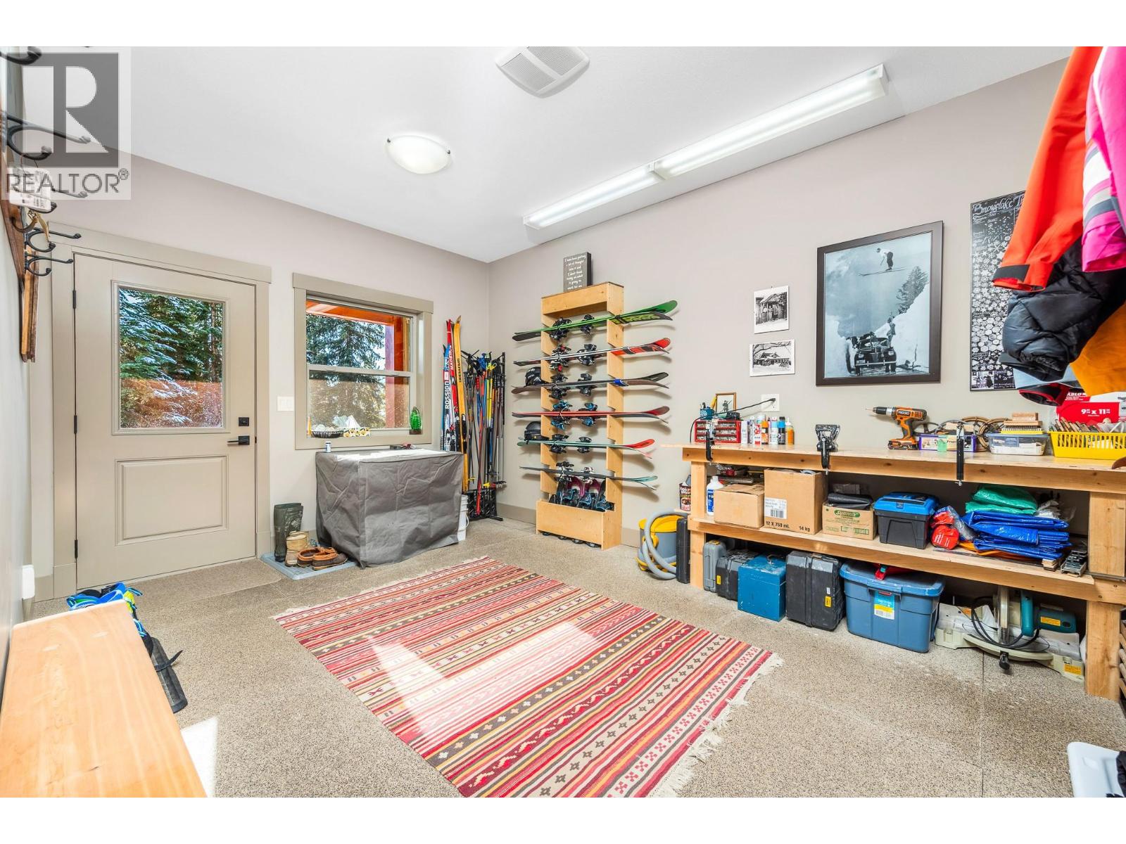 9960 Cathedral Drive, Silver Star