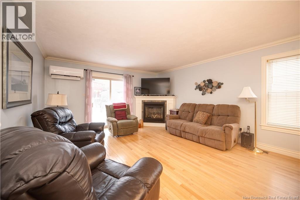 78 COLBY CRESCENT - 13