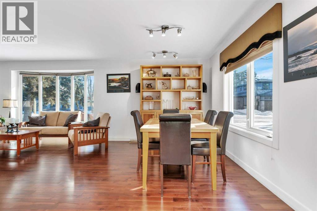 Single Family House Bungalow for Sale in   Avenue Mountview Red Deer 