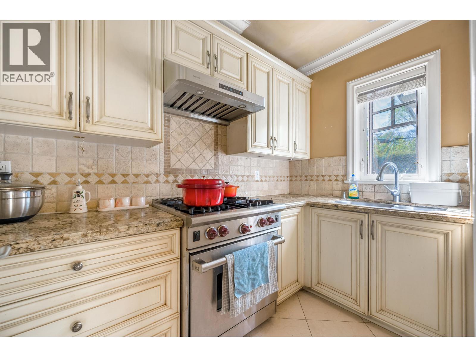 6261 ADERA STREET, Vancouver