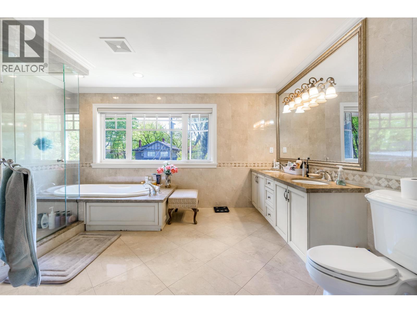 6261 ADERA STREET, Vancouver