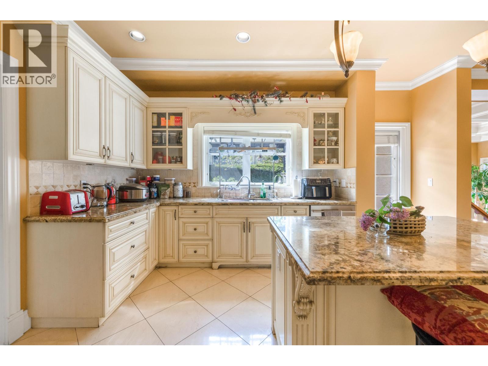 6261 ADERA STREET, Vancouver