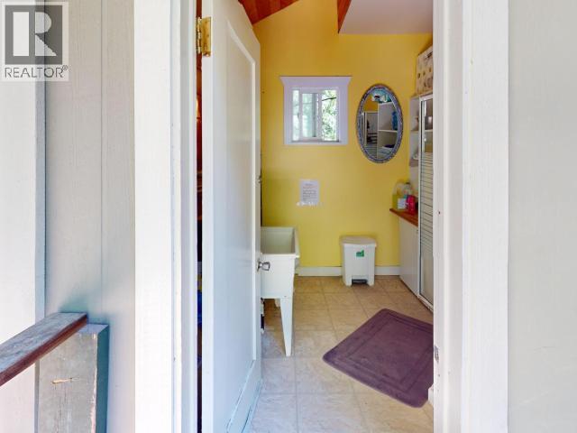 1848/1856 VANCOUVER BLVD, Savary Island