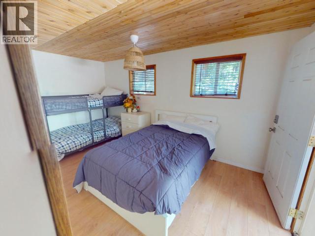 1848/1856 VANCOUVER BLVD, Savary Island