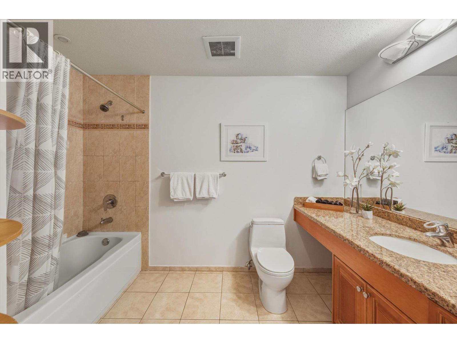 106 4573 CHATEAU BOULEVARD, Whistler