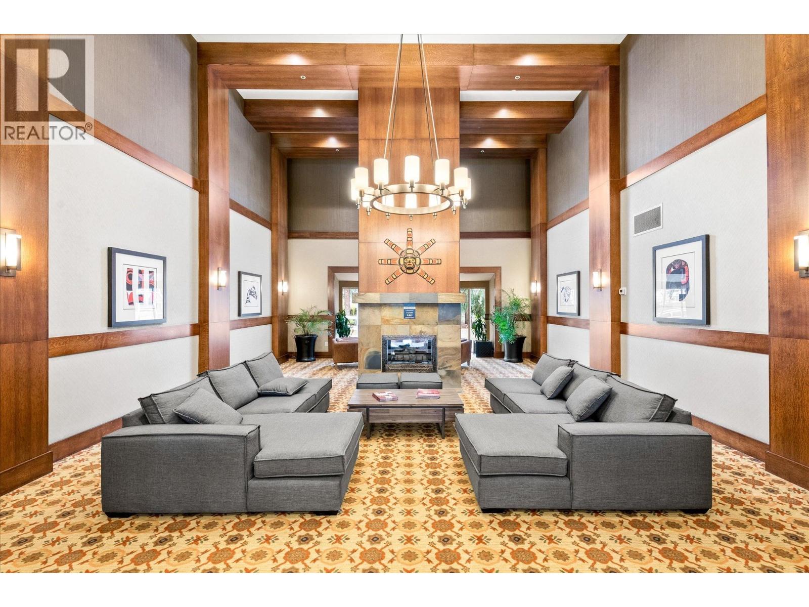 106 4573 CHATEAU BOULEVARD, Whistler