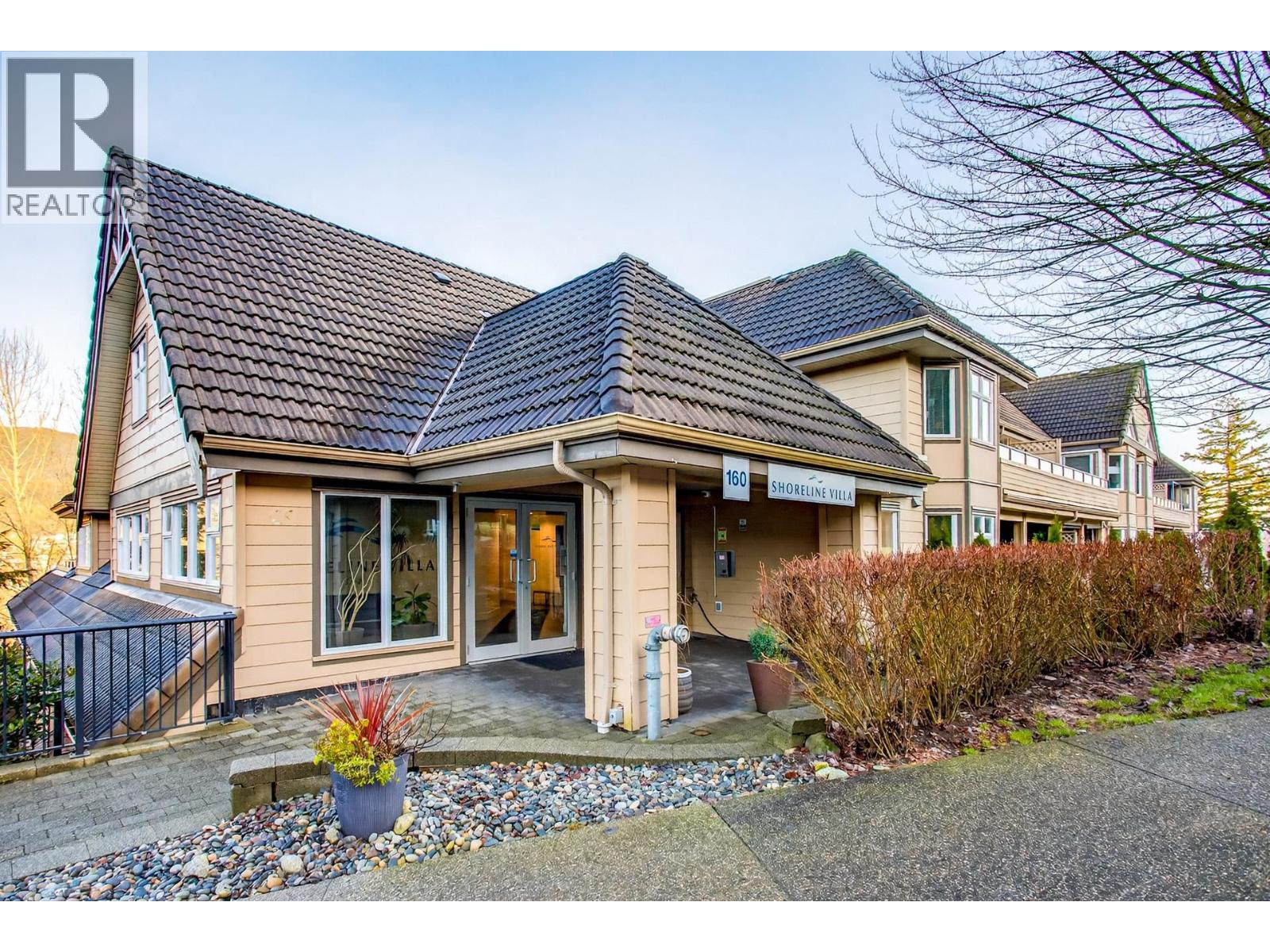 112 160 SHORELINE CIRCLE, Port Moody