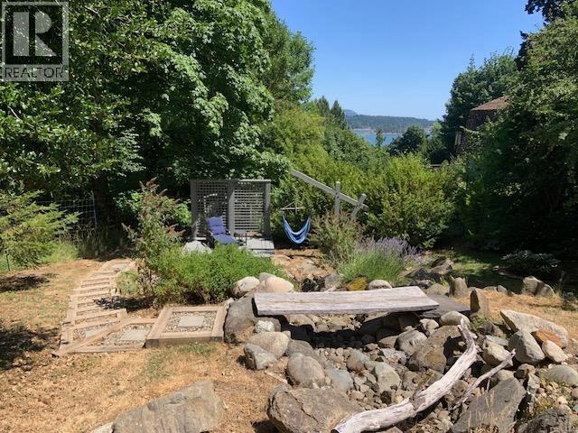 118 DOUGLAS ROAD, Salt Spring Island