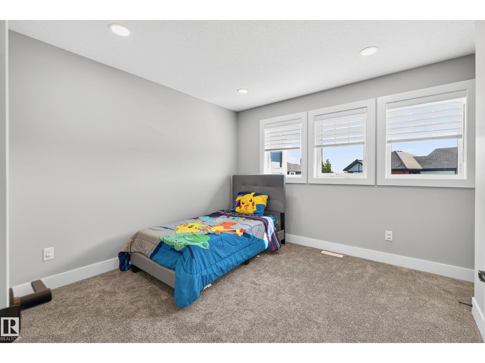 3912 GINSBURG CR NW, Edmonton